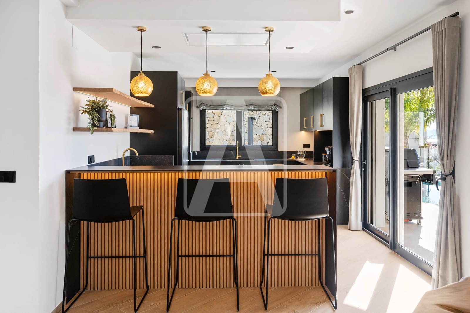 4 bedroom Villa for sale in Moraira with pool garage - € 1,995,000 (Ref: 9872770)