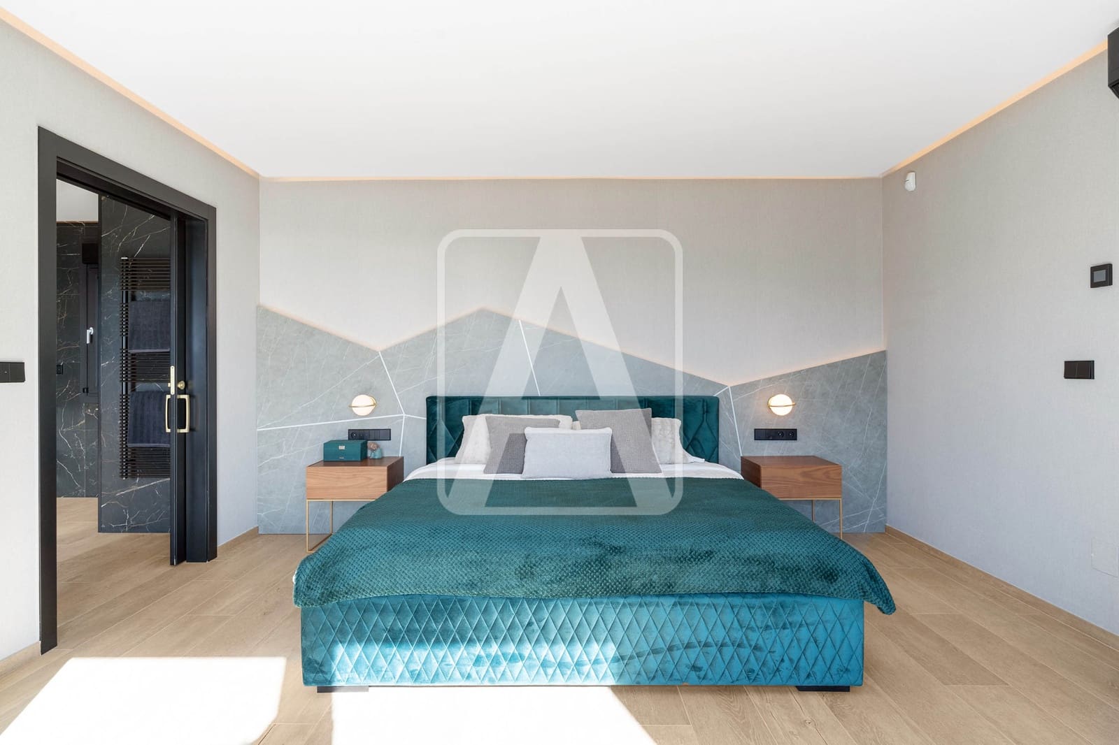 4 bedroom Villa for sale in Moraira with pool garage - € 1,995,000 (Ref: 9872770)