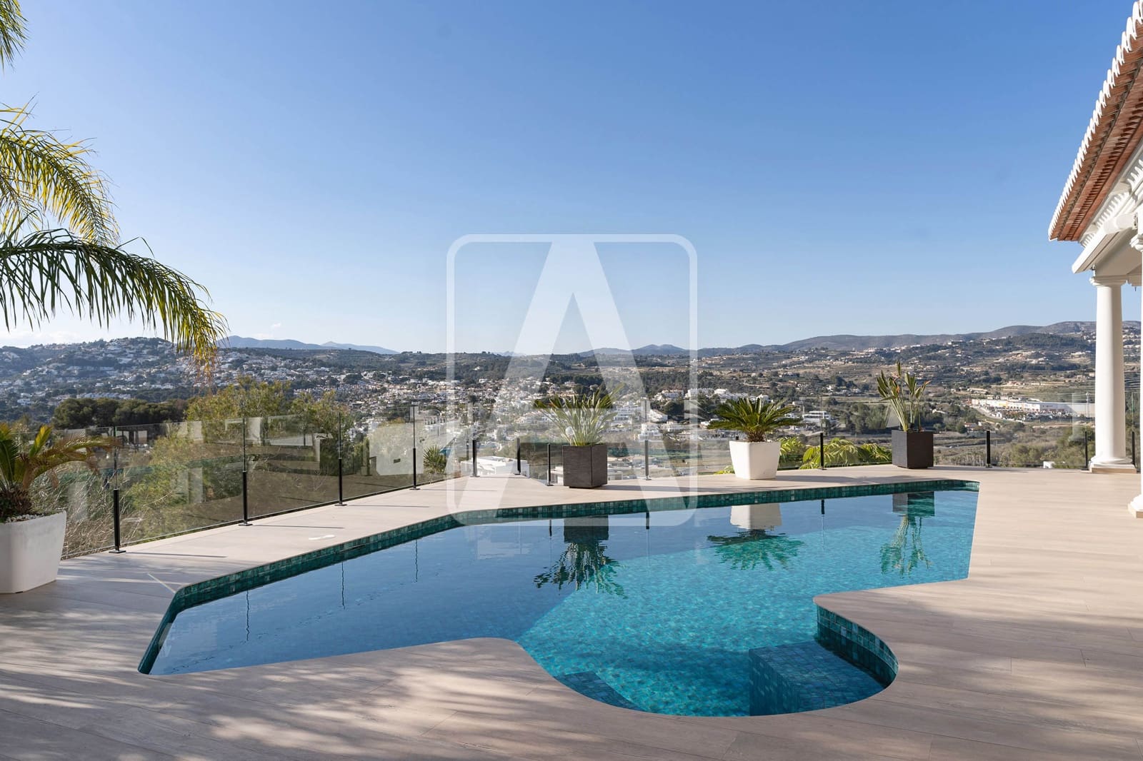 4 bedroom Villa for sale in Moraira with pool garage - € 1,995,000 (Ref: 9872770)