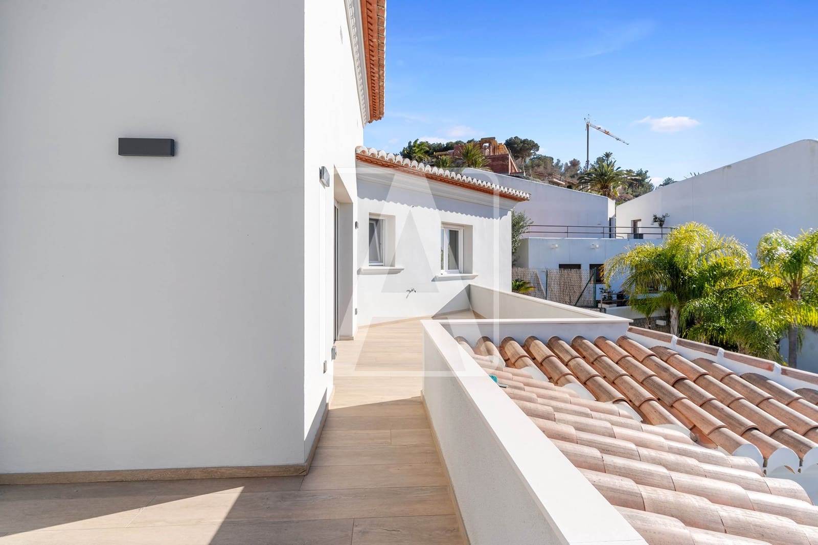 4 bedroom Villa for sale in Moraira with pool garage - € 1,995,000 (Ref: 9872770)