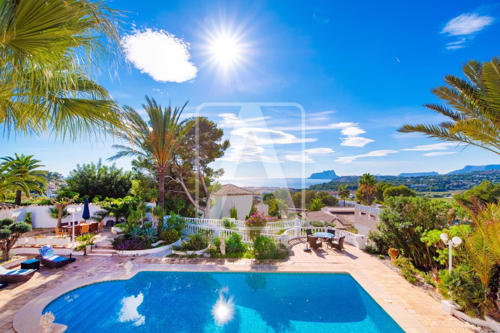 7 sovrum Villa till salu i Moraira med pool garage - 2 395 000 € (Ref: 9872771)