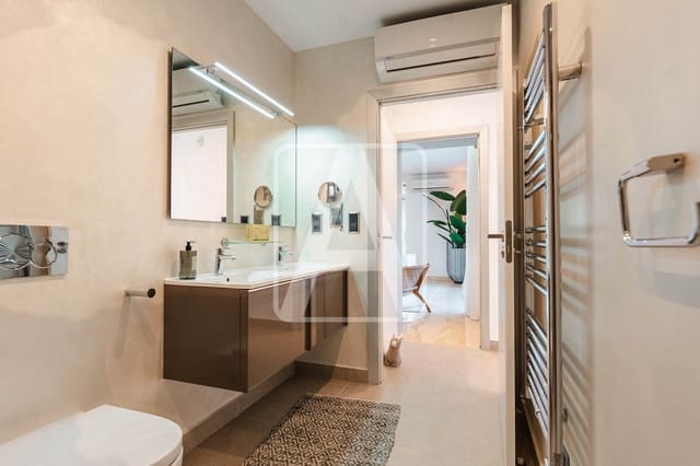 6 quarto Moradia para venda em Moraira, Teulada-Moraira com piscina garagem - 1 995 000 € (Ref: 9872772)
