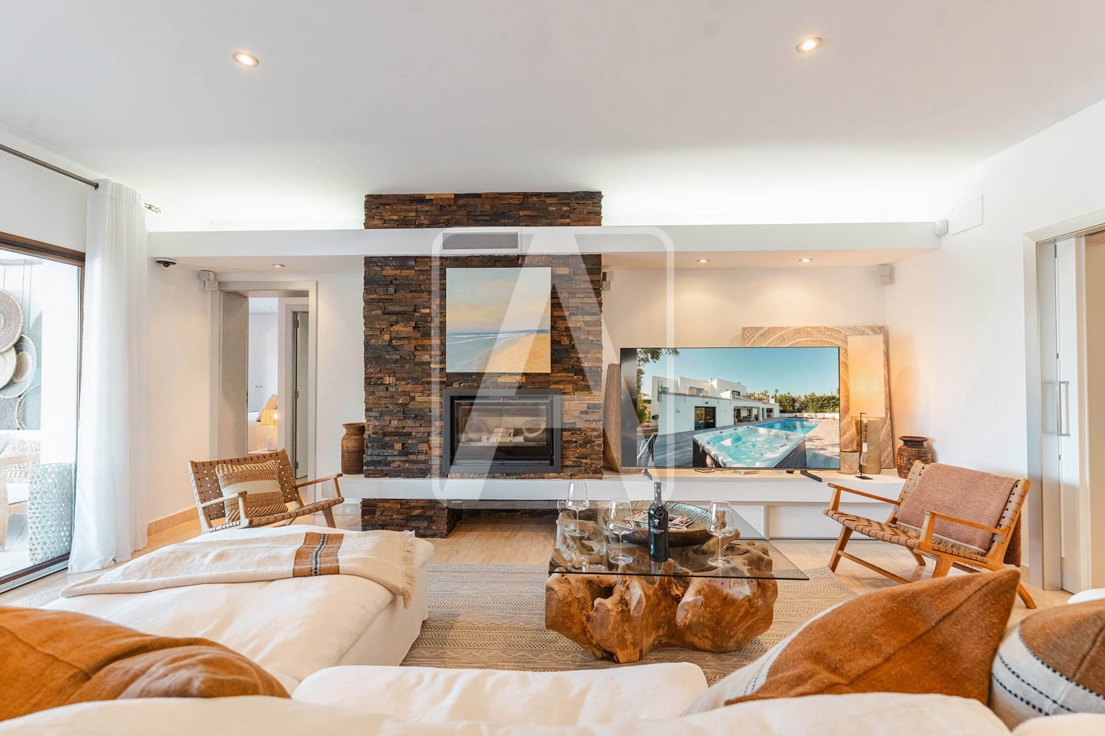 6 bedroom Villa for sale in Moraira with pool garage - € 1,995,000 (Ref: 9872772)