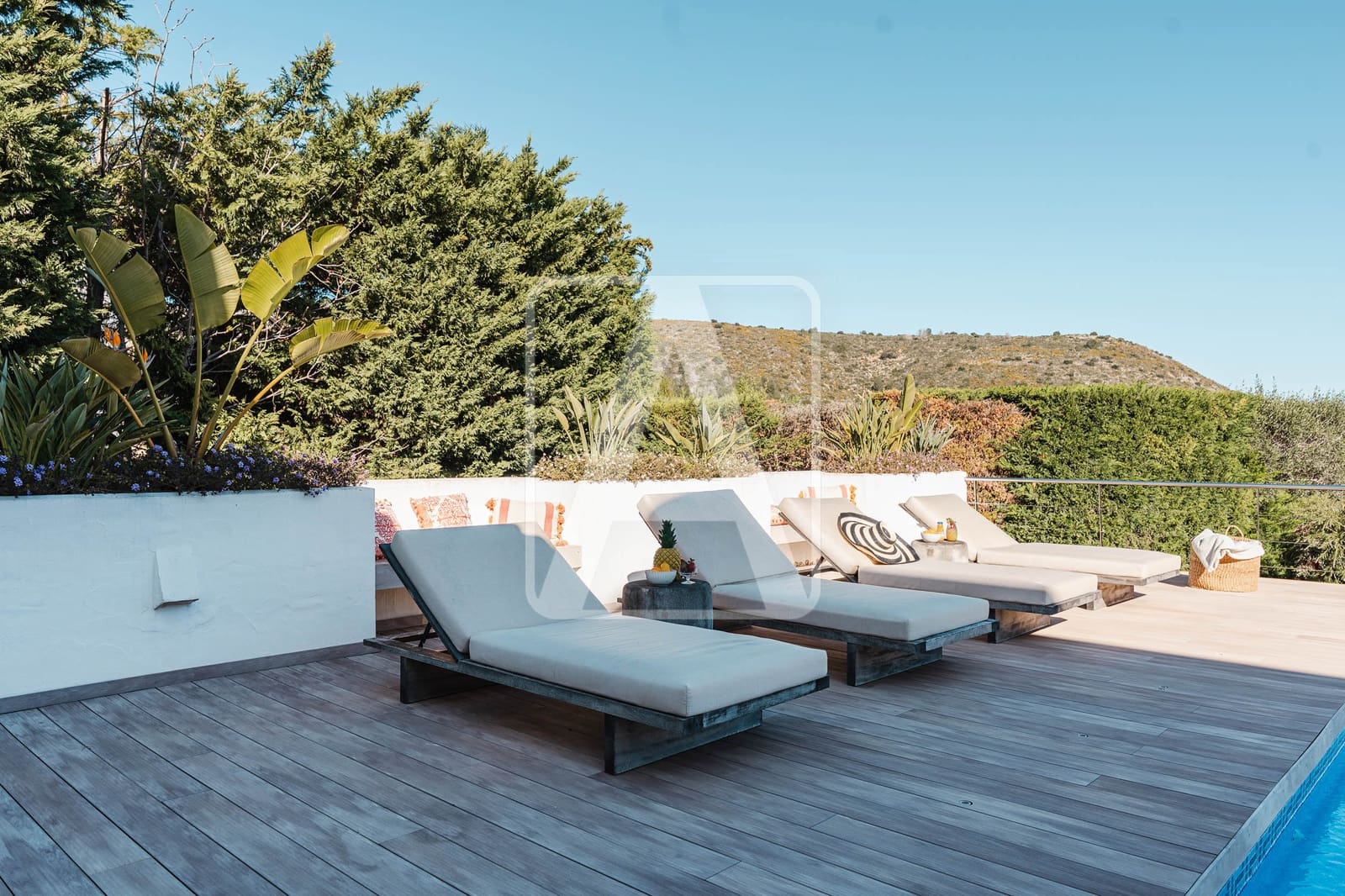 6 bedroom Villa for sale in Moraira with pool garage - € 1,995,000 (Ref: 9872772)