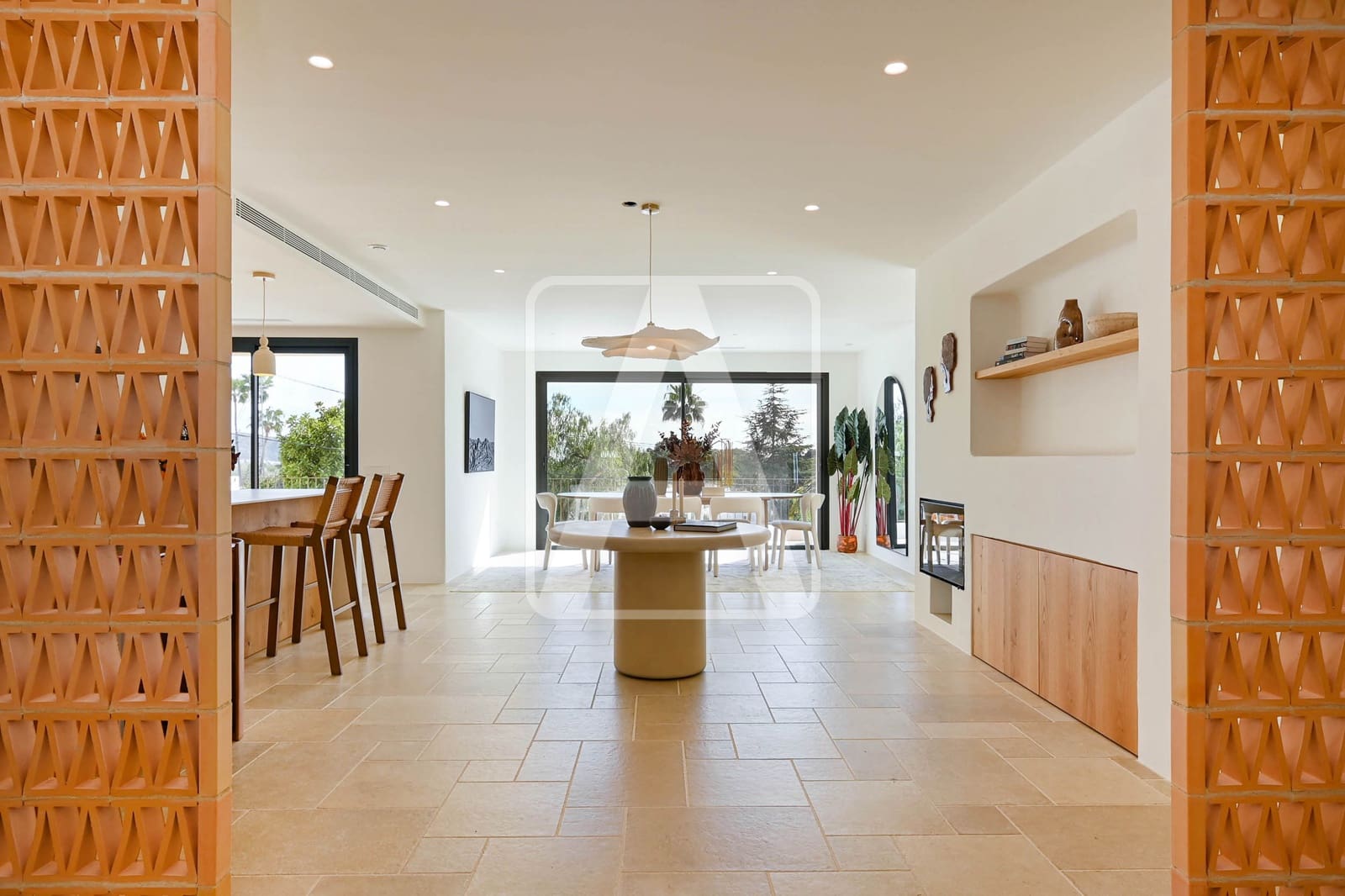 4 bedroom Villa for sale in Moraira with pool garage - € 2,275,000 (Ref: 9872773)