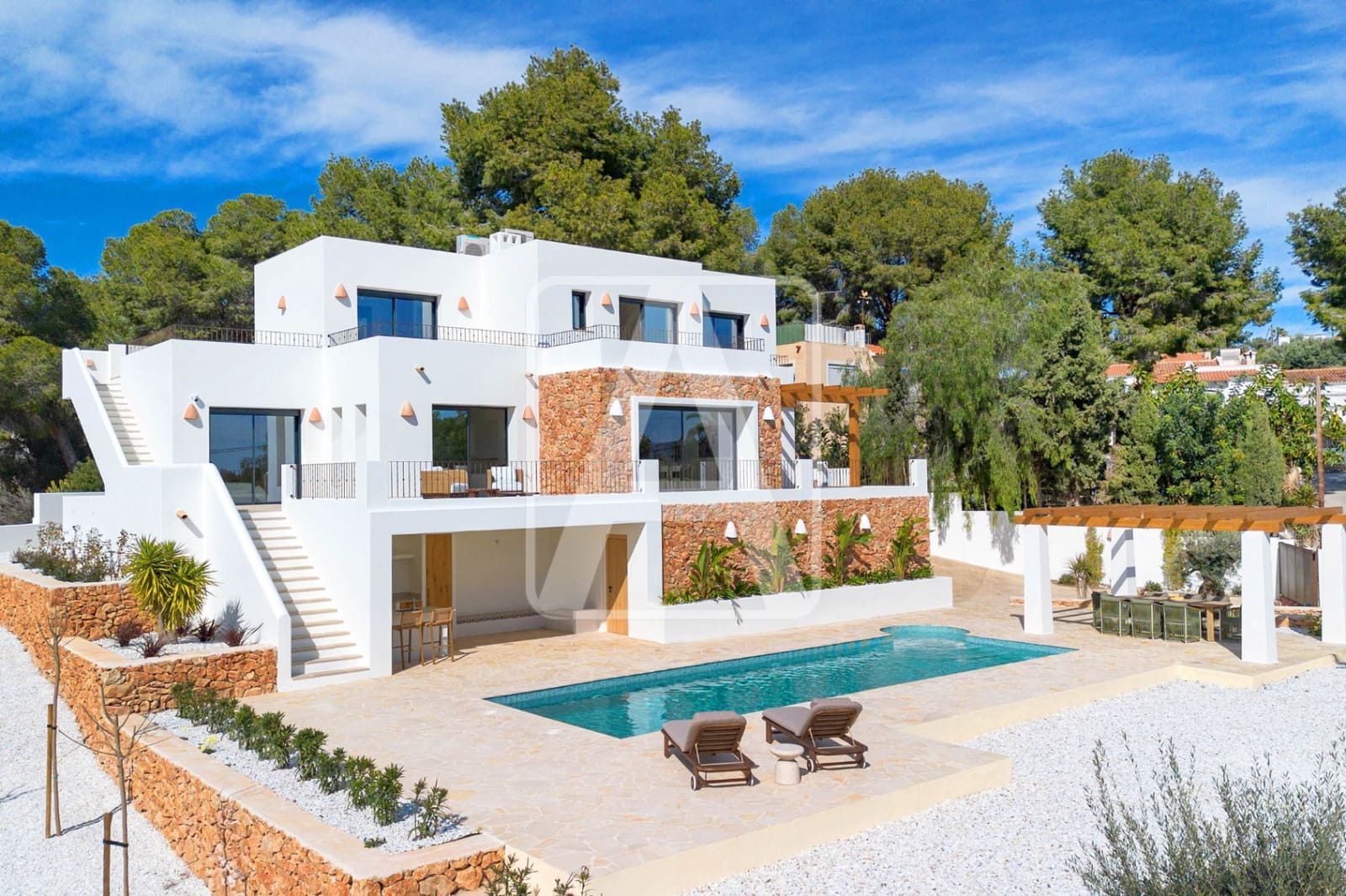 4 bedroom Villa for sale in Moraira with pool garage - € 2,275,000 (Ref: 9872773)