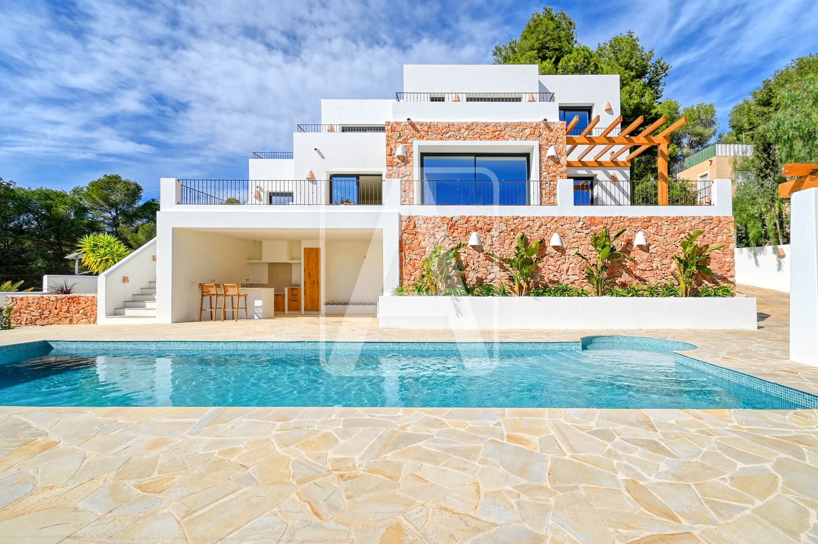 4 bedroom Villa for sale in Moraira with pool garage - € 2,275,000 (Ref: 9872773)
