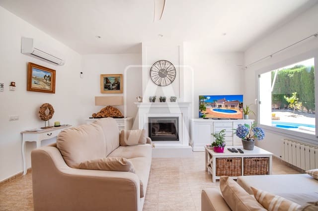 3 sovrum Villa till salu i Calpe / Calp med garage - 620 000 € (Ref: 9877170)