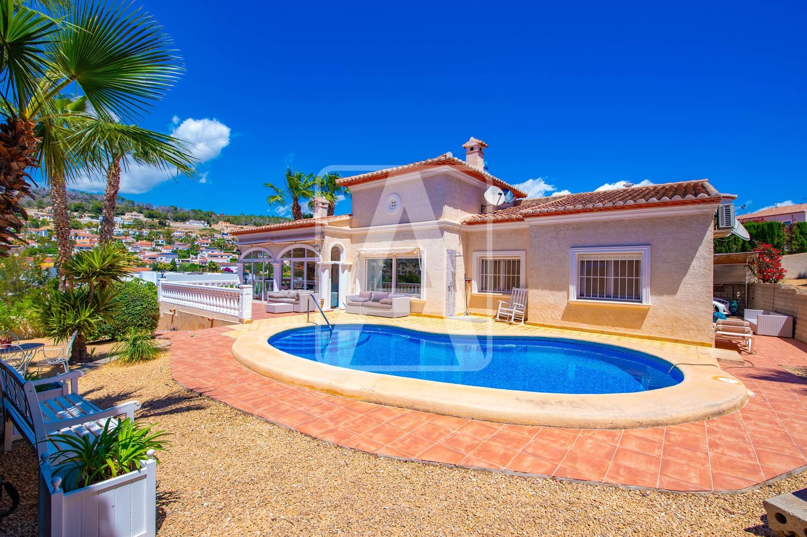 3 sovrum Villa till salu i Calpe / Calp med garage - 620 000 € (Ref: 9877170)