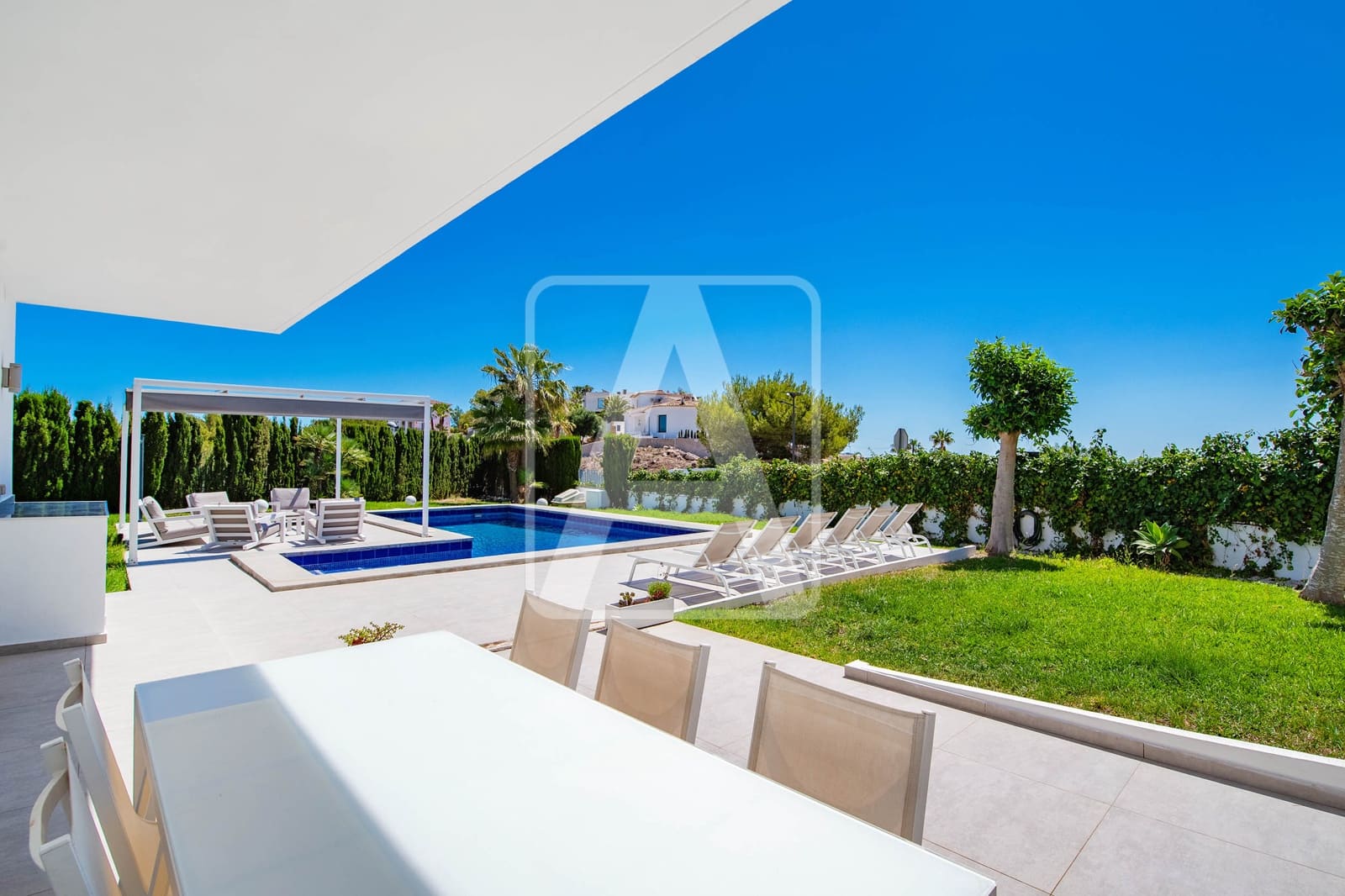 3 makuuhuone Huvila myytävänä paikassa Moraira mukana uima-altaan 
autotalli - 925 000 € (Ref: 9906594)