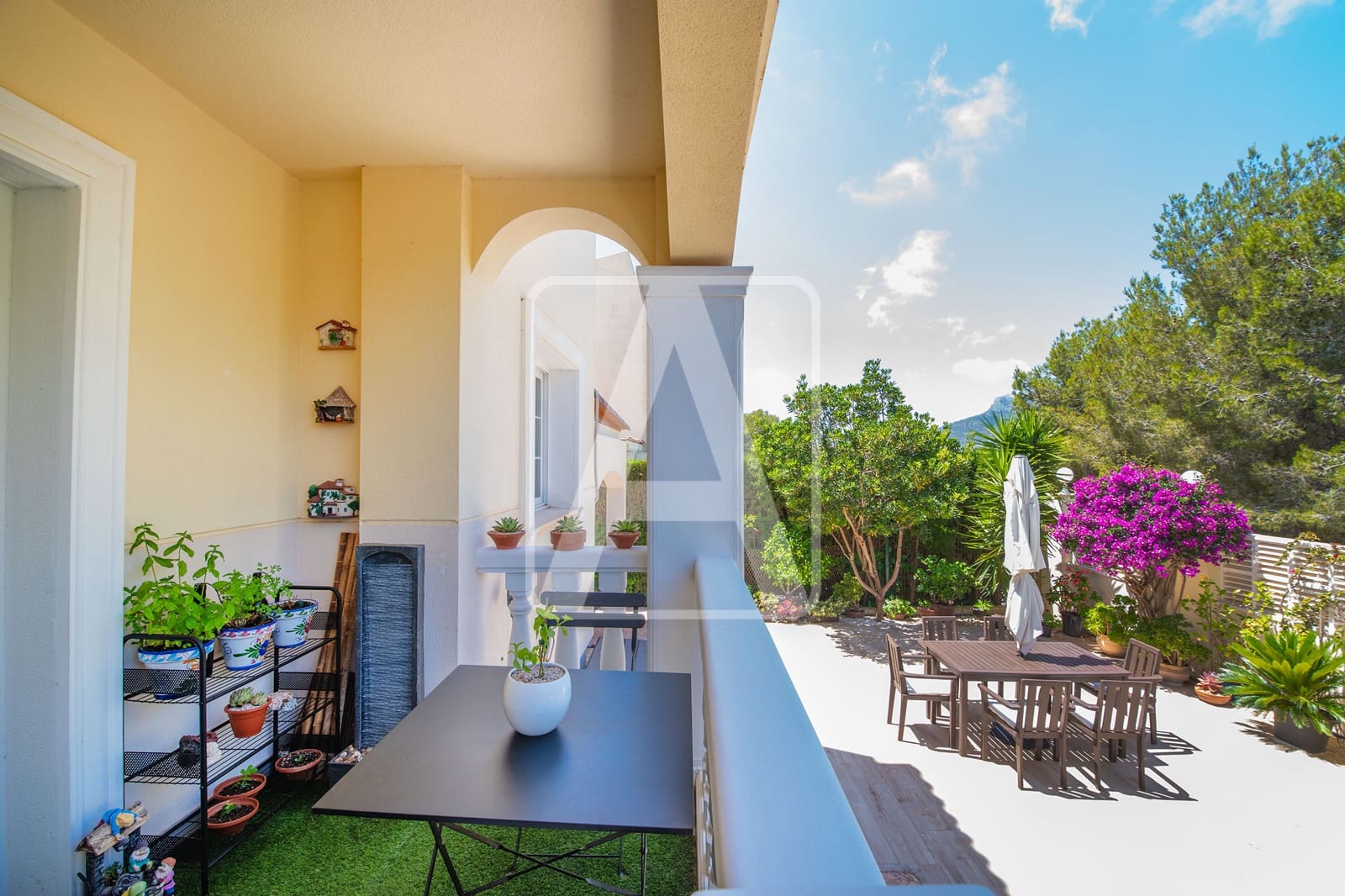 3 soveværelse Rækkehus til salg i Calpe / Calp med swimmingpool garage - € 525.000 (Ref: 9912270)