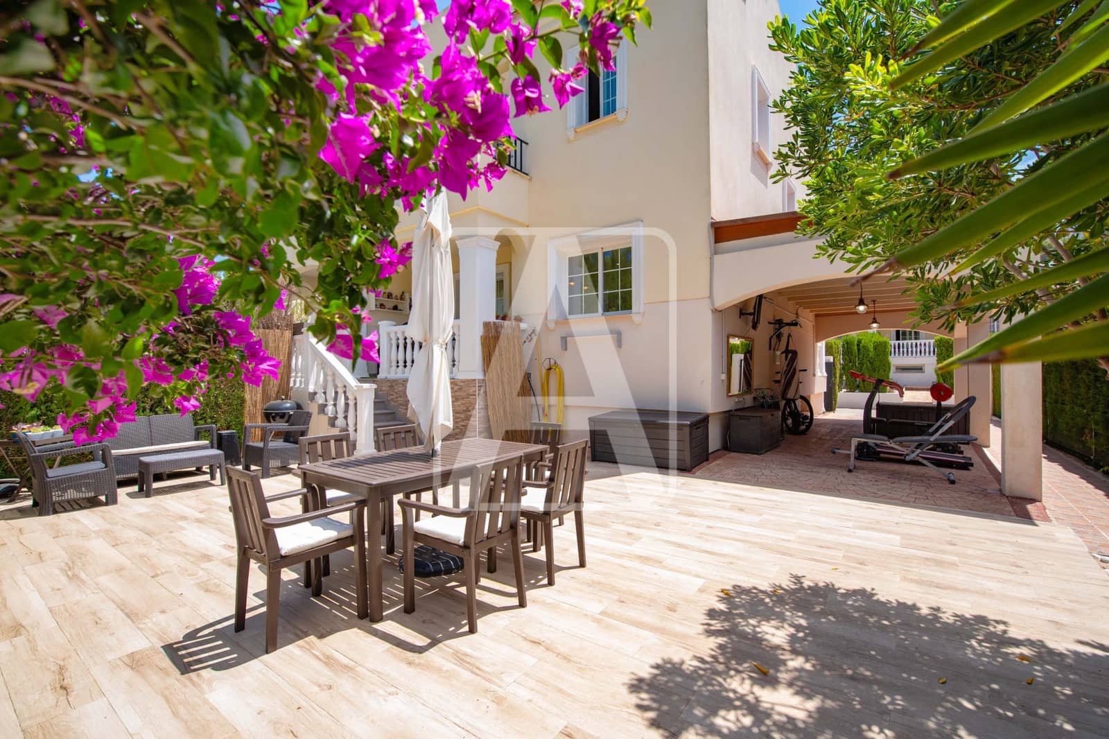 3 soveværelse Rækkehus til salg i Calpe / Calp med swimmingpool garage - € 525.000 (Ref: 9912270)