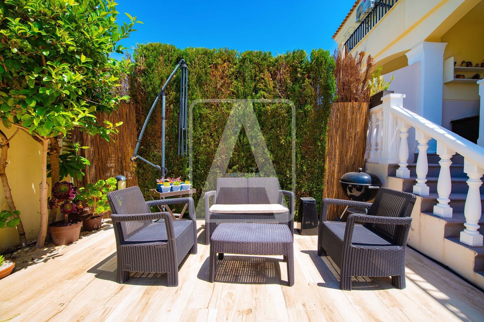 3 soveværelse Rækkehus til salg i Calpe / Calp med swimmingpool garage - € 525.000 (Ref: 9912270)