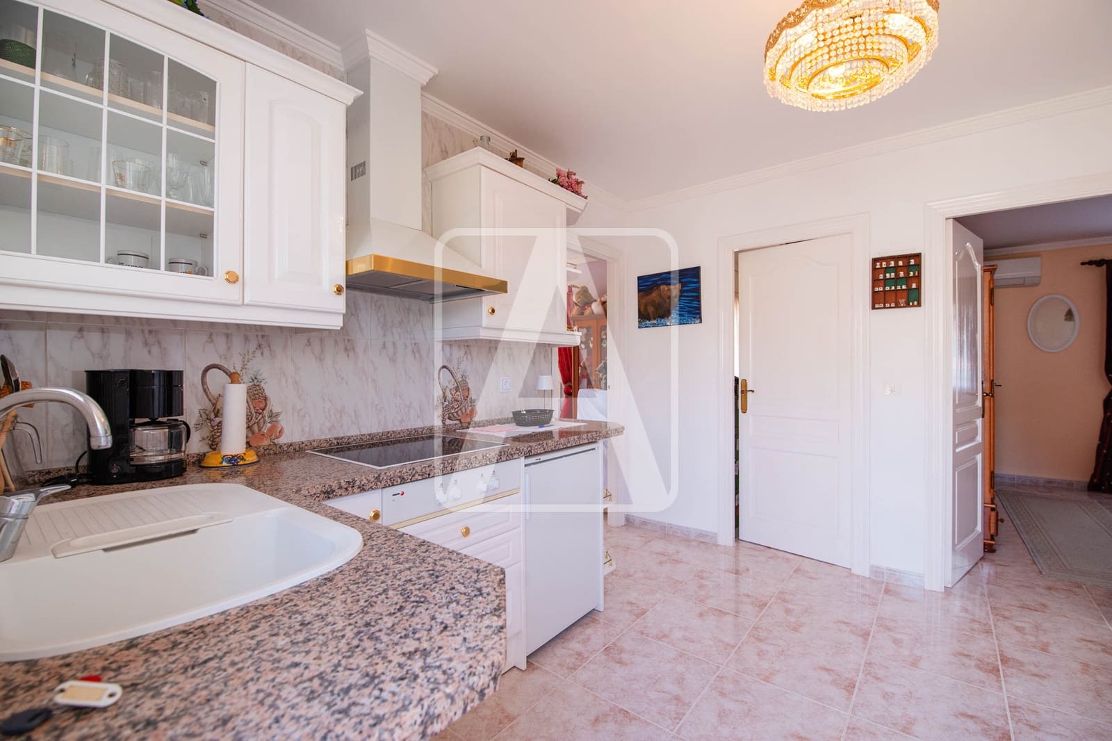 Chalet de 4 habitaciones en Benissa en venta con piscina garaje - 575.000 € (Ref: 9913809)