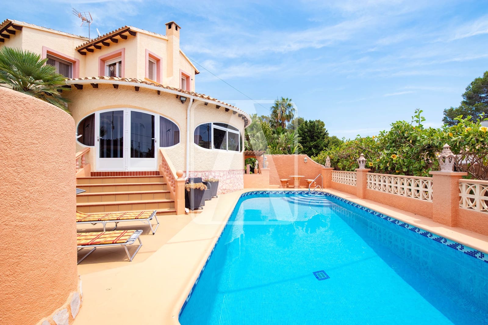 Chalet de 4 habitaciones en Benissa en venta con piscina garaje - 575.000 € (Ref: 9913809)