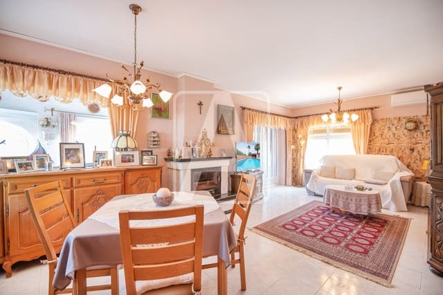 Chalet de 4 habitaciones en Benissa en venta con piscina garaje - 575.000 € (Ref: 9913809)