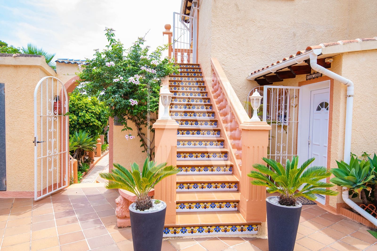 Chalet de 4 habitaciones en Benissa en venta con piscina garaje - 575.000 € (Ref: 9913809)