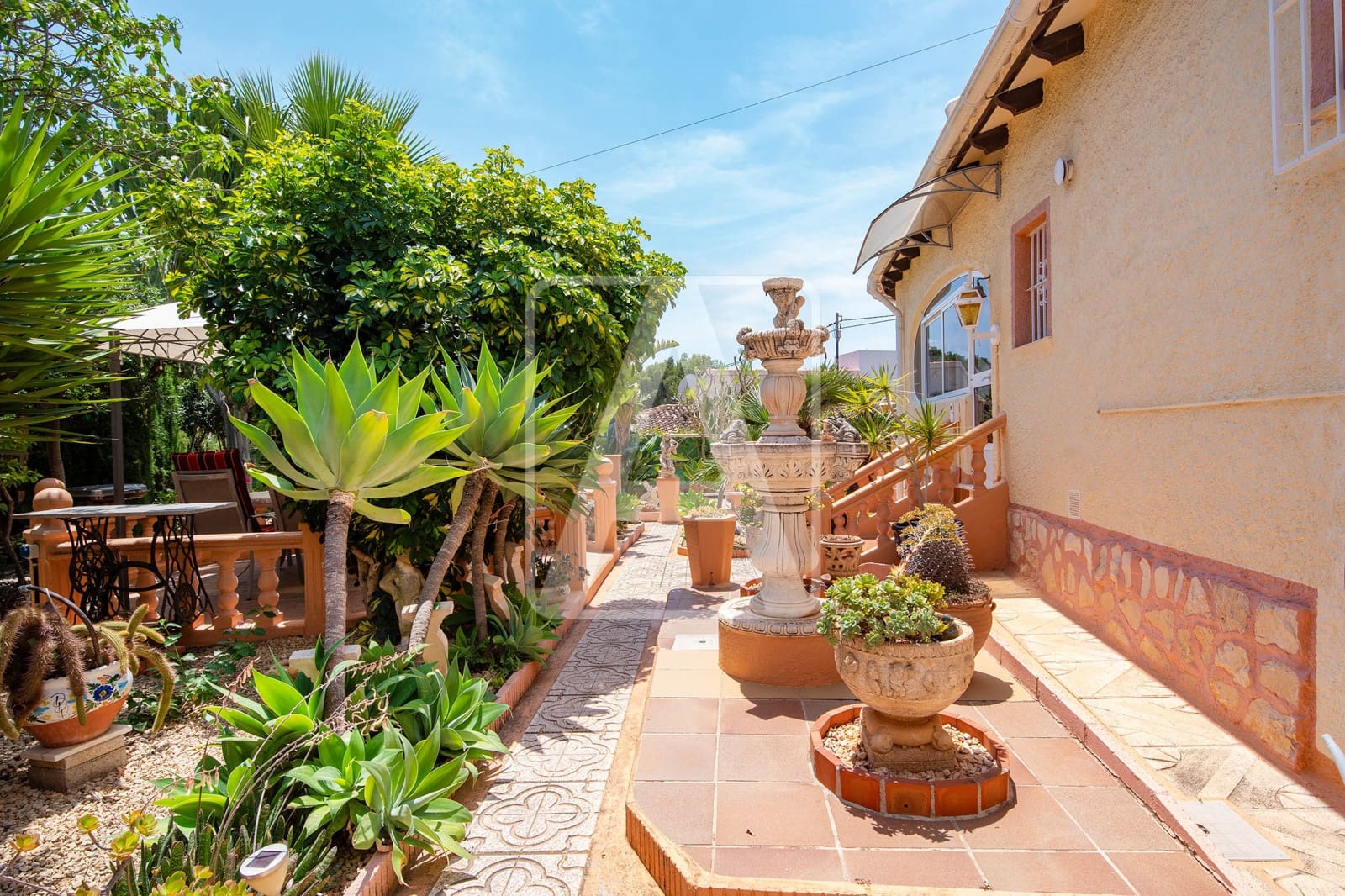Chalet de 4 habitaciones en Benissa en venta con piscina garaje - 575.000 € (Ref: 9913809)