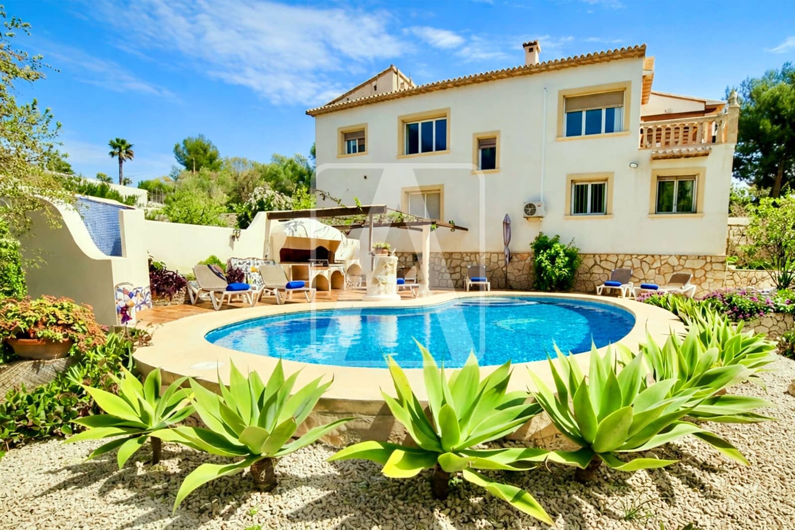 5 soverom Villa til salgs i Benissa med svømmebasseng garasje - € 950 000 (Ref: 9953603)