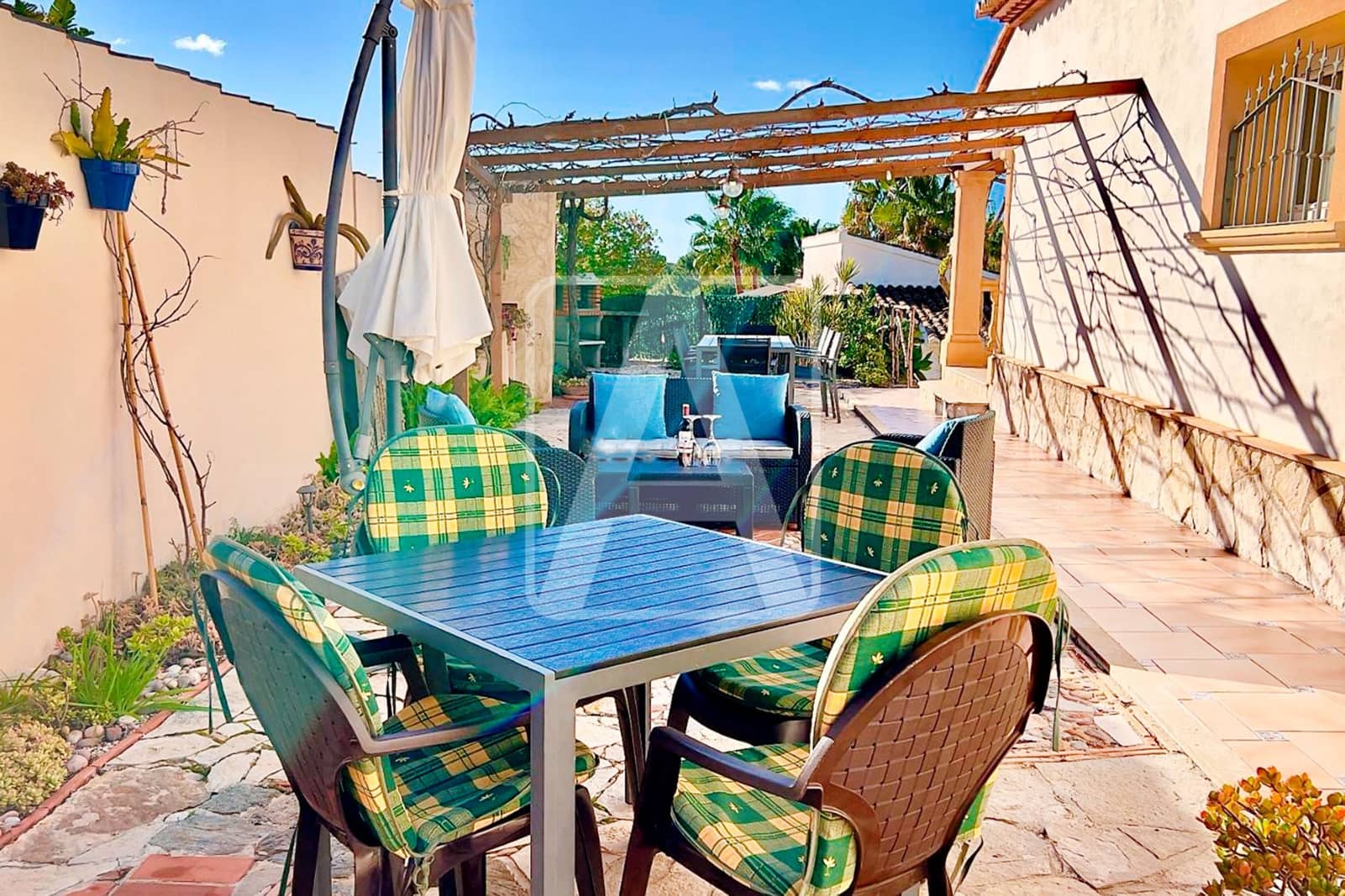 5 soverom Villa til salgs i Benissa med svømmebasseng garasje - € 950 000 (Ref: 9953603)