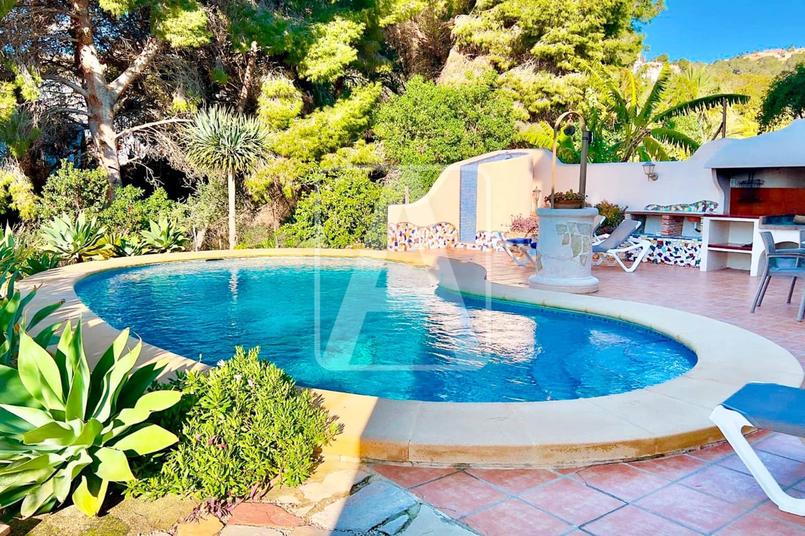 5 soverom Villa til salgs i Benissa med svømmebasseng garasje - € 950 000 (Ref: 9953603)