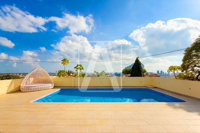 4 soverom Villa til salgs i Calpe / Calp med svømmebasseng garasje - € 745 000 (Ref: 9953606)