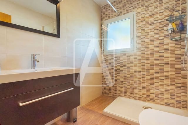 4 soverom Villa til salgs i Calpe / Calp med svømmebasseng garasje - € 745 000 (Ref: 9953606)
