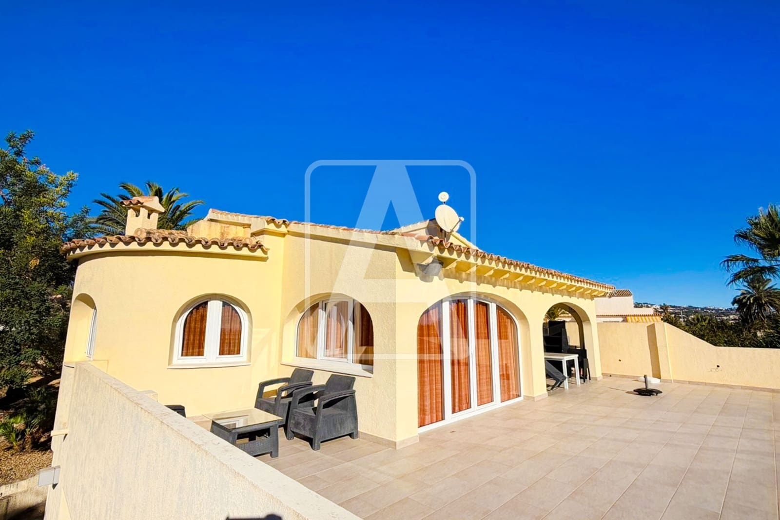 4 soverom Villa til salgs i Calpe / Calp med svømmebasseng garasje - € 745 000 (Ref: 9953606)