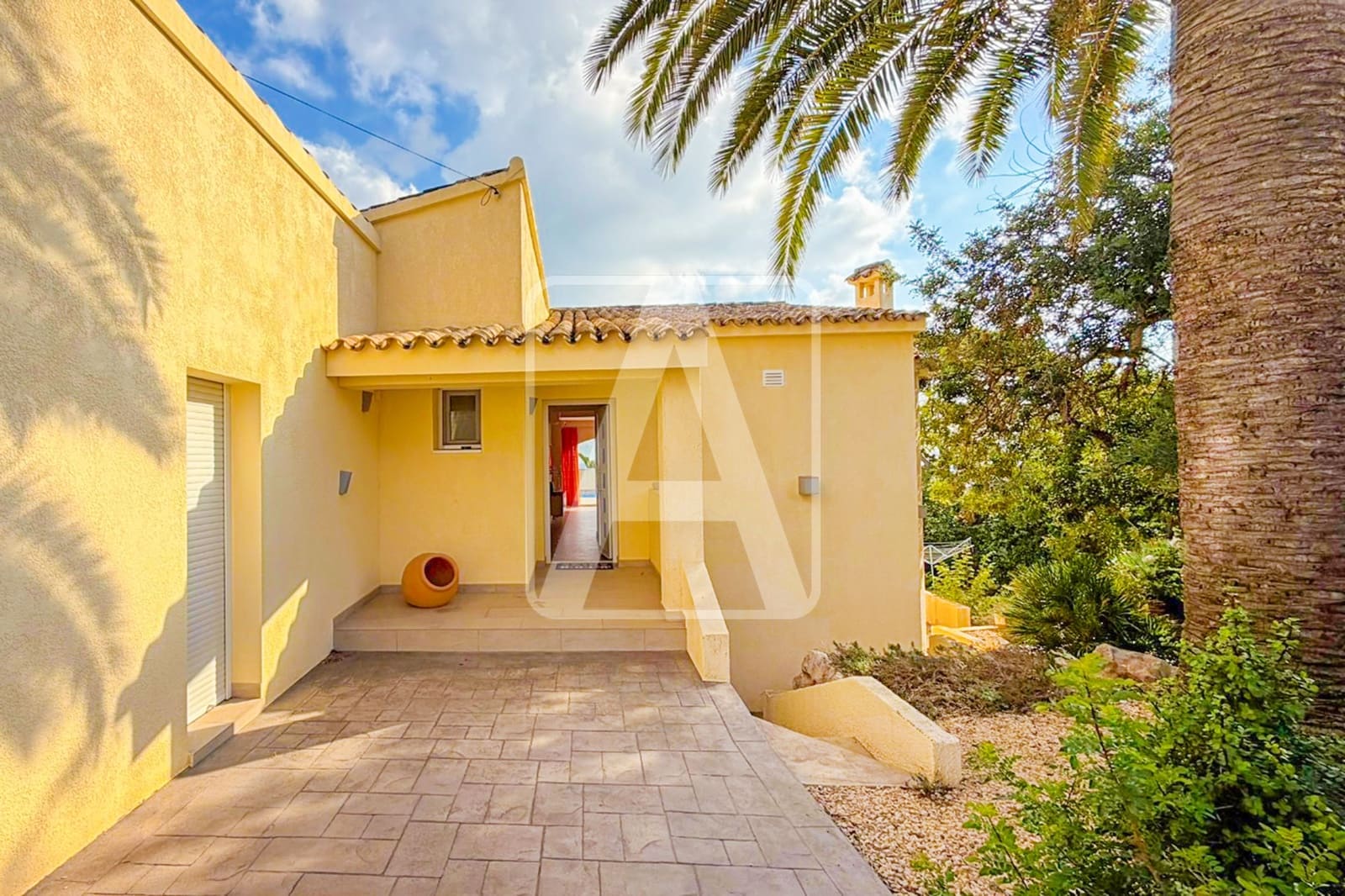 4 soverom Villa til salgs i Calpe / Calp med svømmebasseng garasje - € 745 000 (Ref: 9953606)