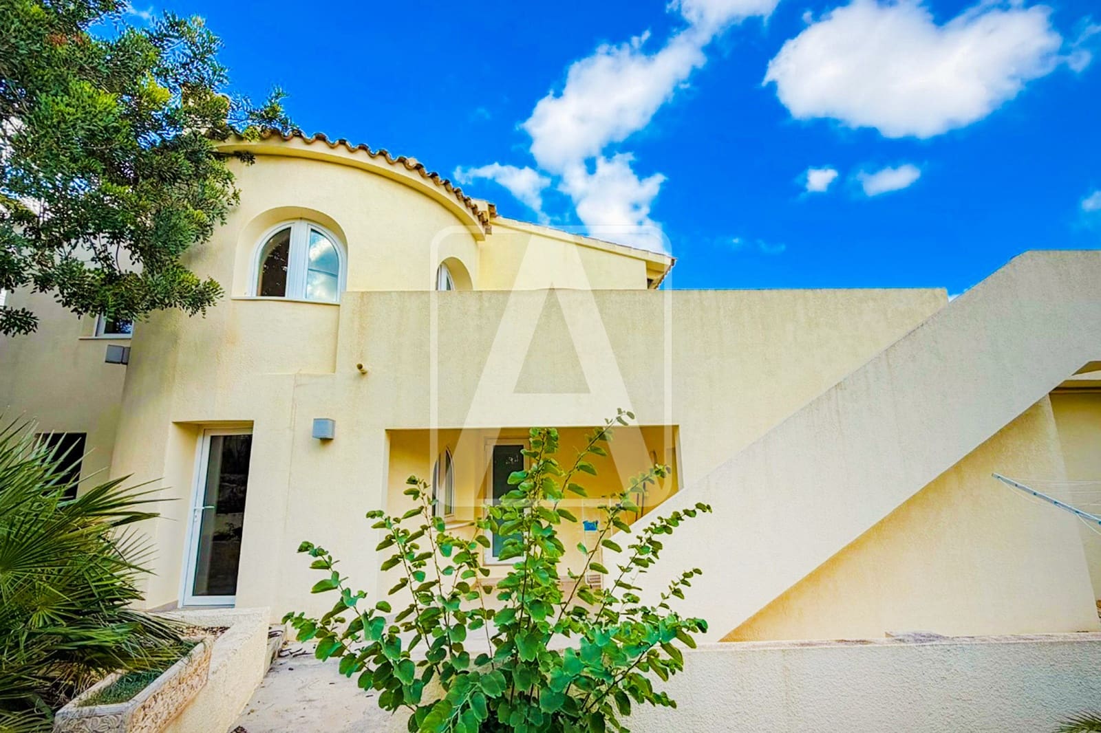 4 soverom Villa til salgs i Calpe / Calp med svømmebasseng garasje - € 745 000 (Ref: 9953606)