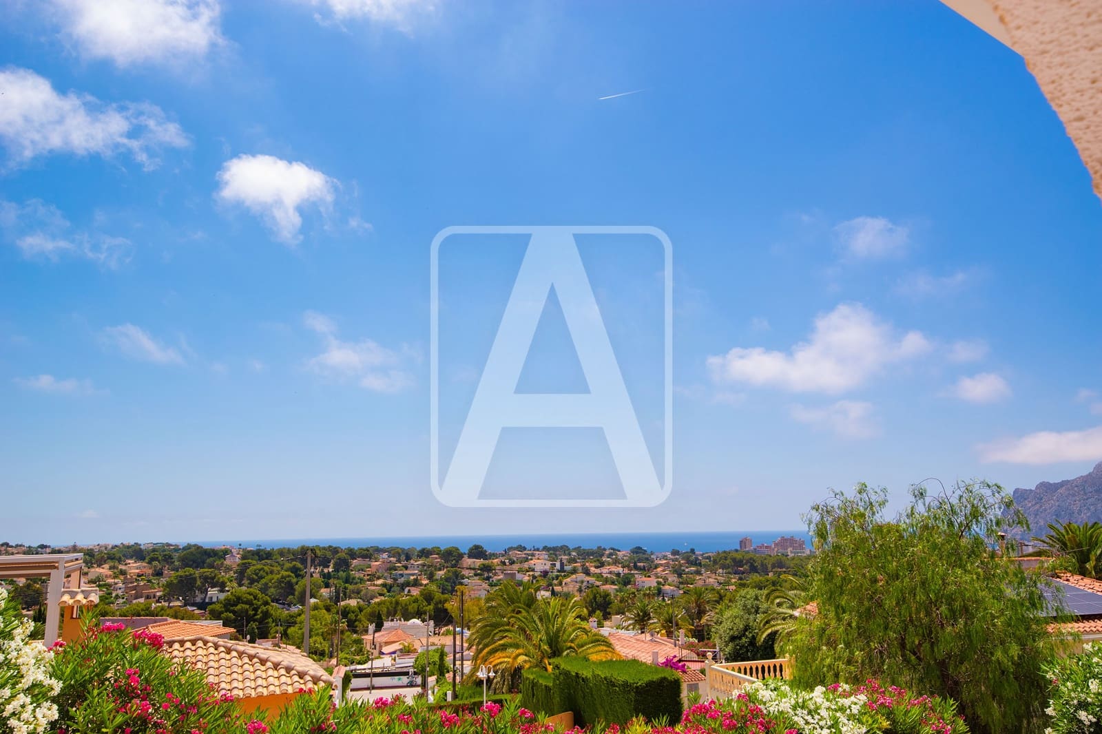 3 soveværelse Villa til salg i Calpe / Calp med swimmingpool garage - € 695.000 (Ref: 9953607)