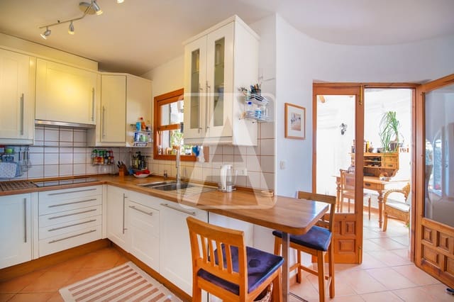 3 soveværelse Villa til salg i Calpe / Calp med swimmingpool garage - € 695.000 (Ref: 9953607)