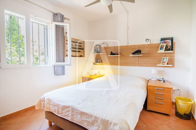 3 soveværelse Villa til salg i Calpe / Calp med swimmingpool garage - € 695.000 (Ref: 9953607)