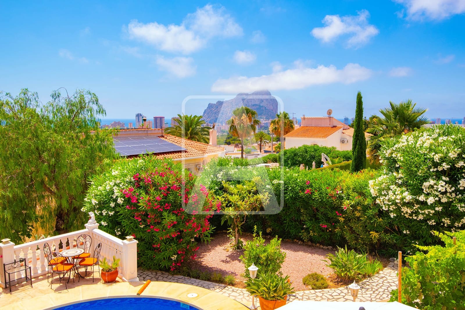 3 soveværelse Villa til salg i Calpe / Calp med swimmingpool garage - € 695.000 (Ref: 9953607)