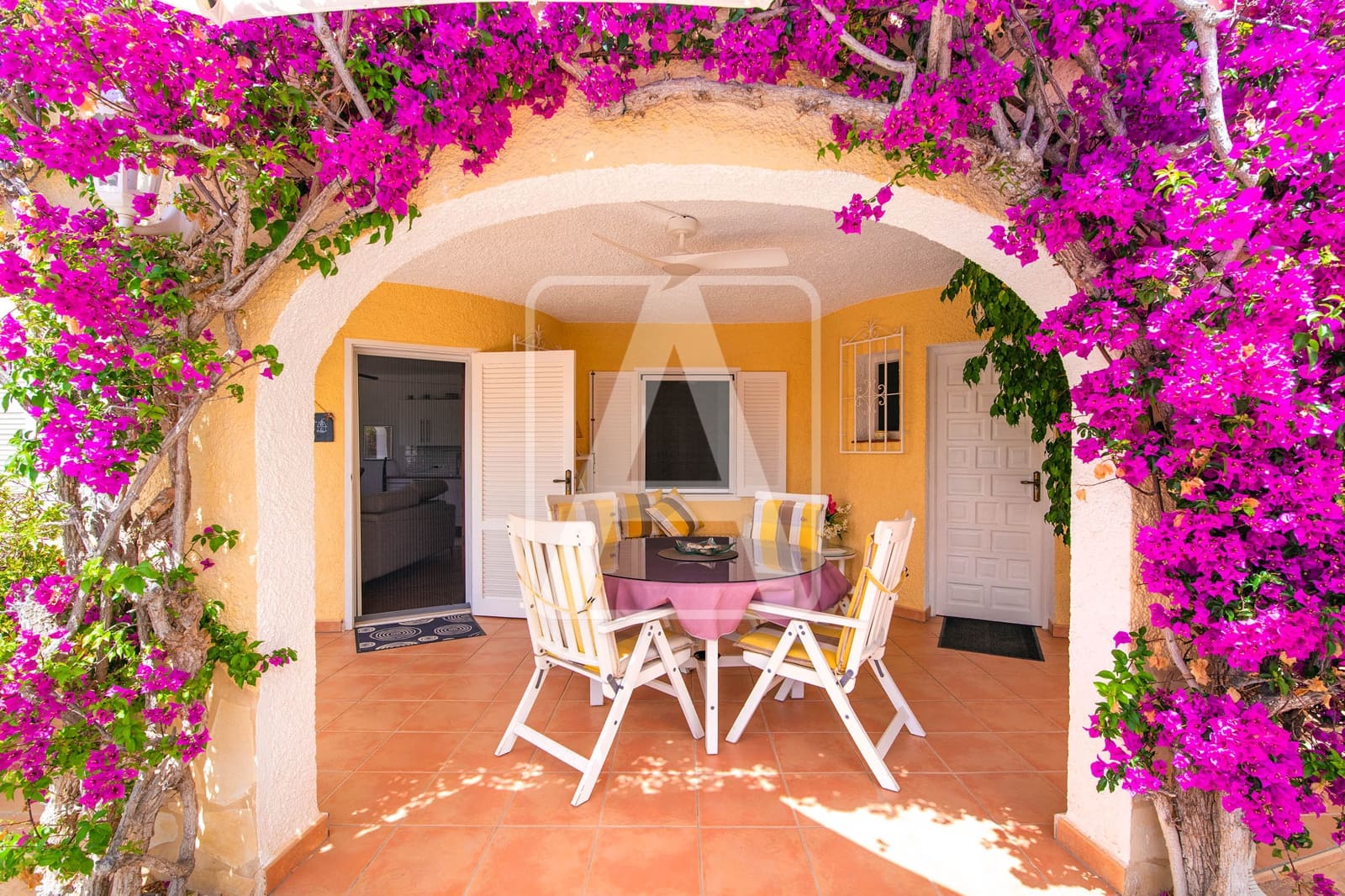 3 soveværelse Villa til salg i Calpe / Calp med swimmingpool garage - € 695.000 (Ref: 9953607)