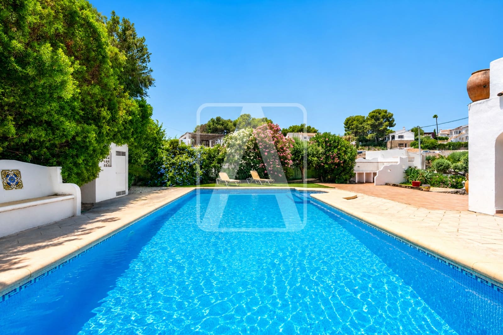 4 bedroom Villa for sale in Benissa with pool garage - € 550,000 (Ref: 9969051)