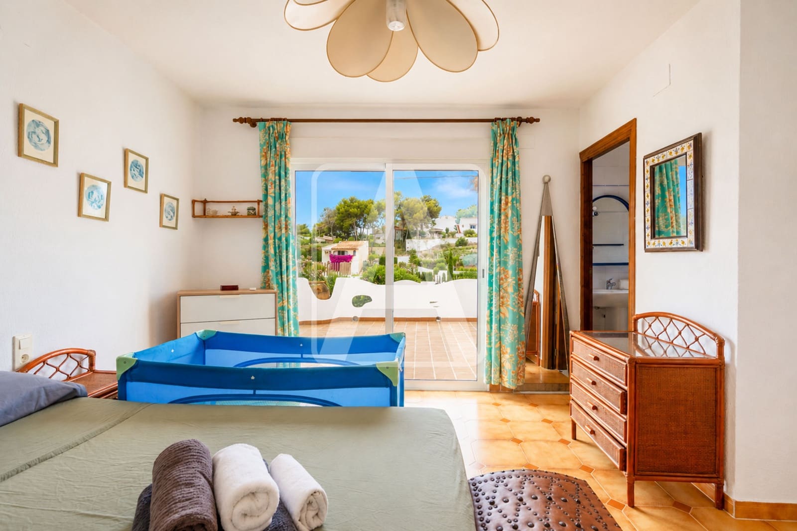 4 bedroom Villa for sale in Benissa with pool garage - € 550,000 (Ref: 9969051)