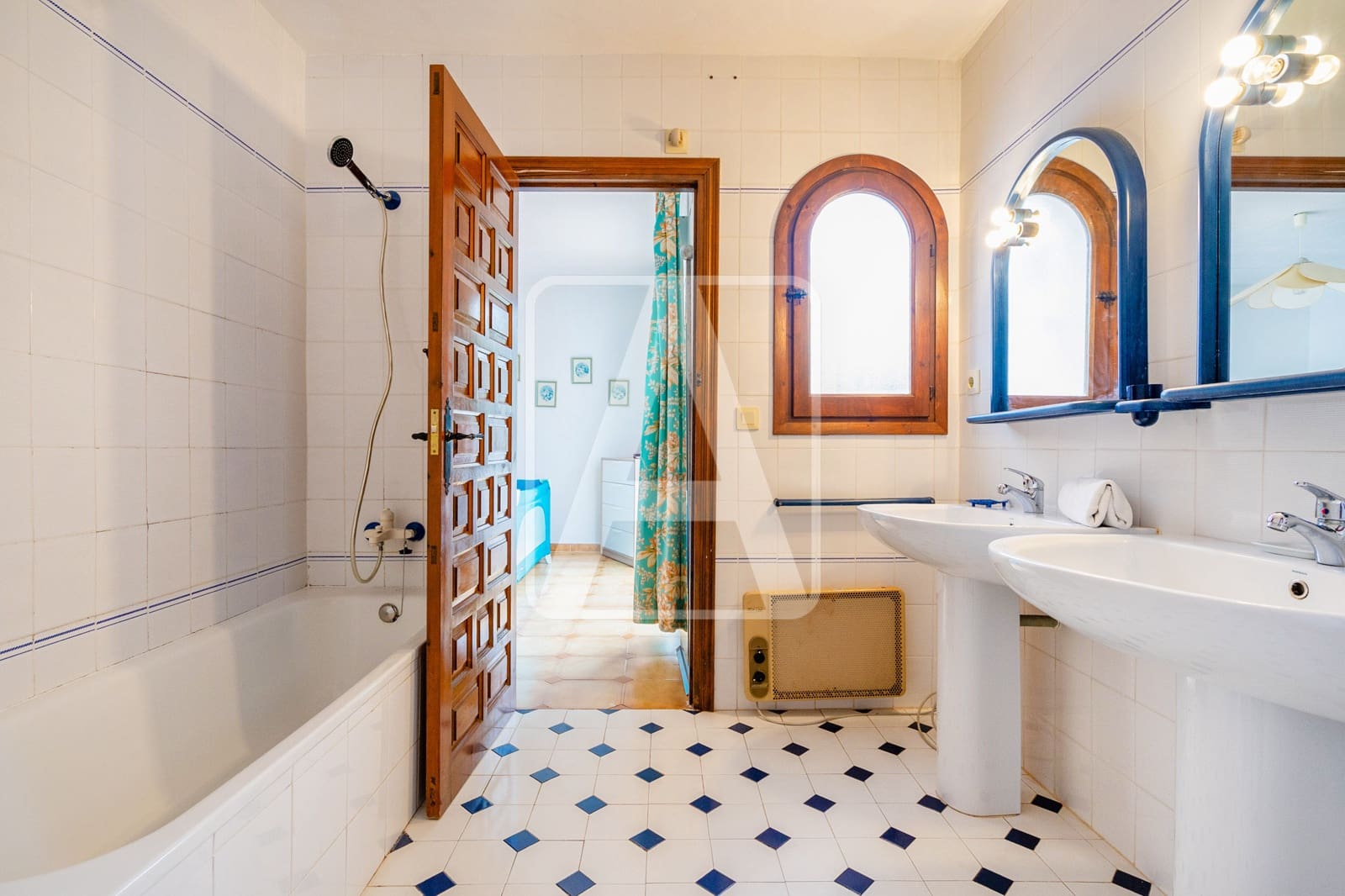 4 bedroom Villa for sale in Benissa with pool garage - € 550,000 (Ref: 9969051)