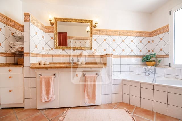 Chalet de 4 habitaciones en Calpe / Calp en venta con garaje - 1.190.000 € (Ref: 9969053)