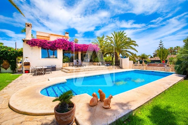Chalet de 4 habitaciones en Calpe / Calp en venta con garaje - 1.190.000 € (Ref: 9969053)