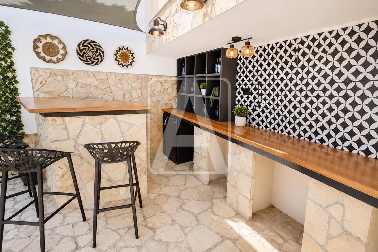 6 bedroom Villa for sale in Benissa with pool garage - € 799,999 (Ref: 9969054)