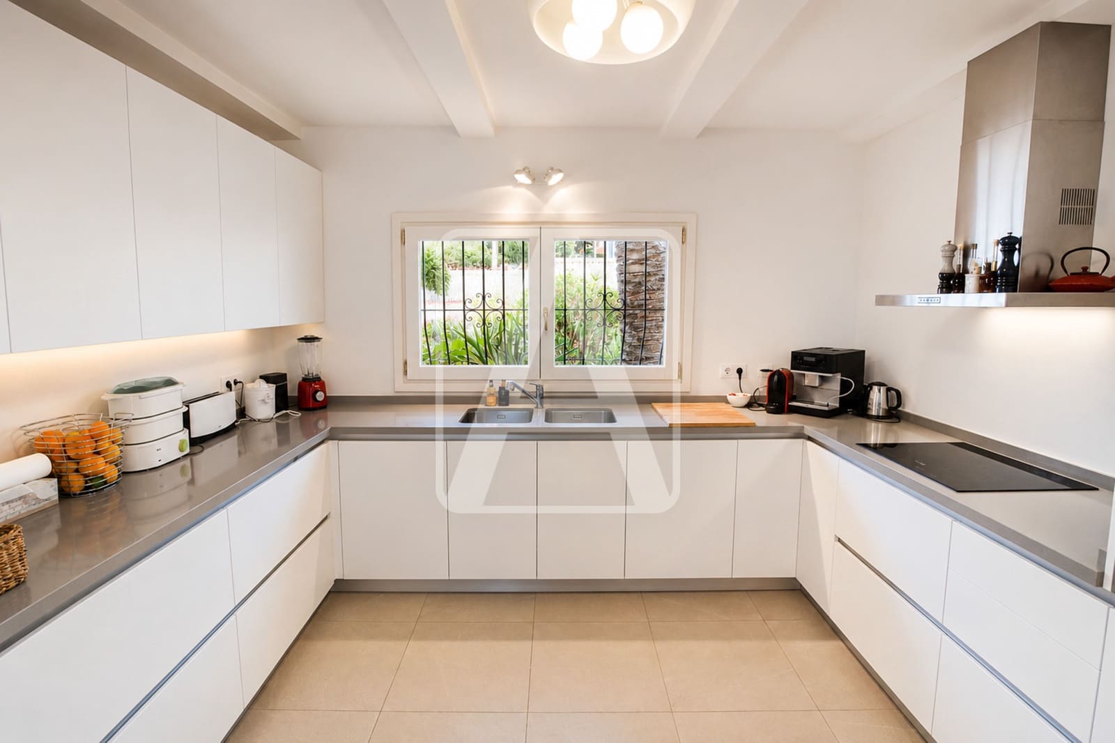 4 soverom Villa til salgs i Benissa med svømmebasseng garasje - € 1 499 000 (Ref: 9974415)