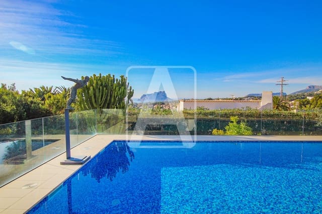 4 soverom Villa til salgs i Benissa med svømmebasseng garasje - € 1 499 000 (Ref: 9974415)
