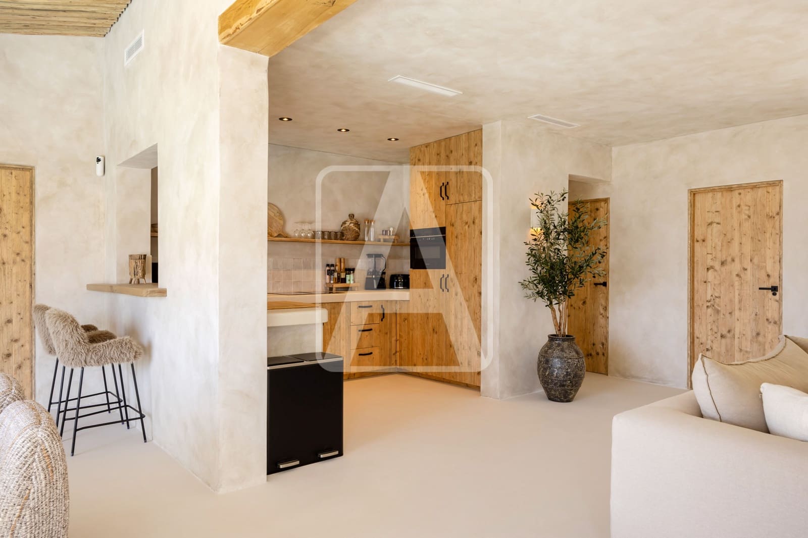 3 bedroom Villa for sale in Benissa with garage - € 2,495,000 (Ref: 9976658)