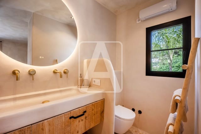 3 soverom Villa til salgs i Benissa med garasje - € 2 495 000 (Ref: 9976658)