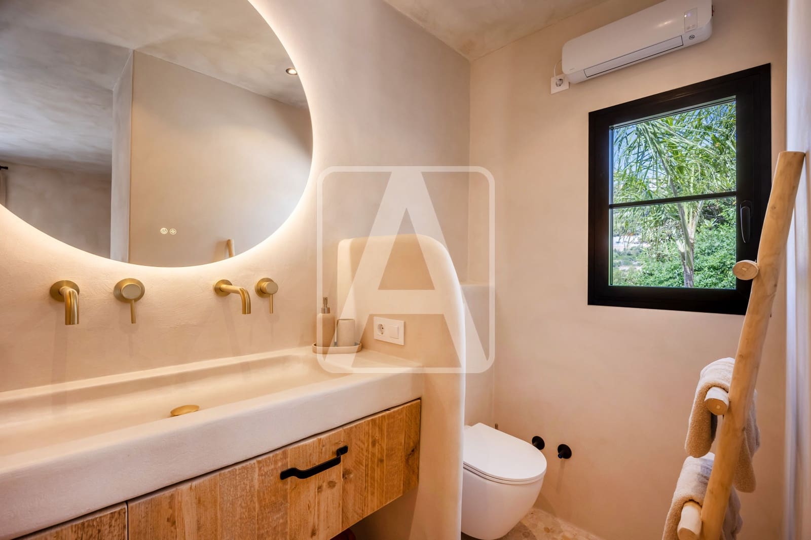 Chalet de 3 habitaciones en Benissa en venta con garaje - 2.495.000 € (Ref: 9976658)