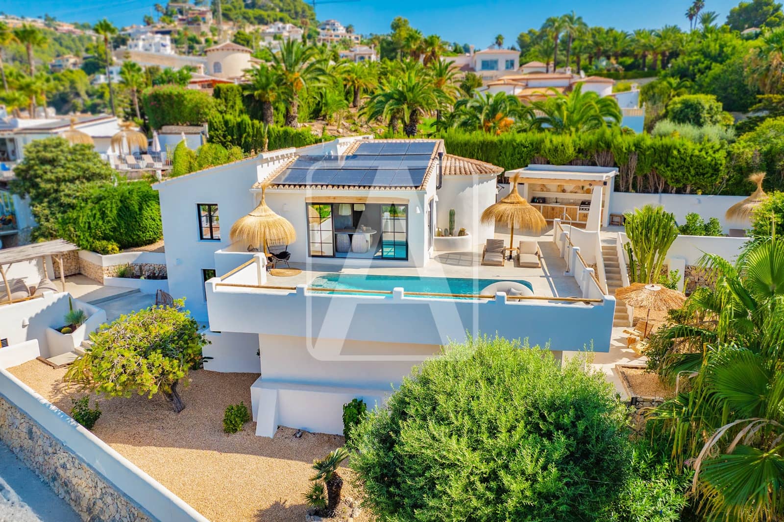 Chalet de 3 habitaciones en Benissa en venta con garaje - 2.495.000 € (Ref: 9976658)