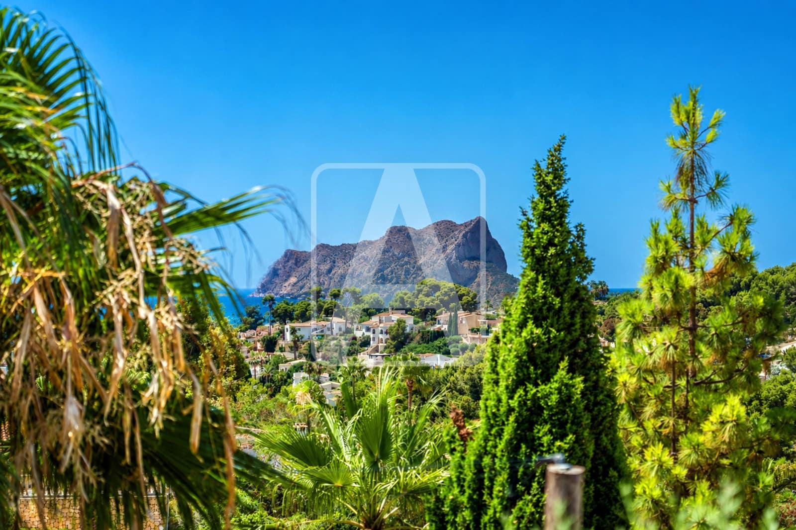 Chalet de 3 habitaciones en Benissa en venta con garaje - 2.495.000 € (Ref: 9976658)