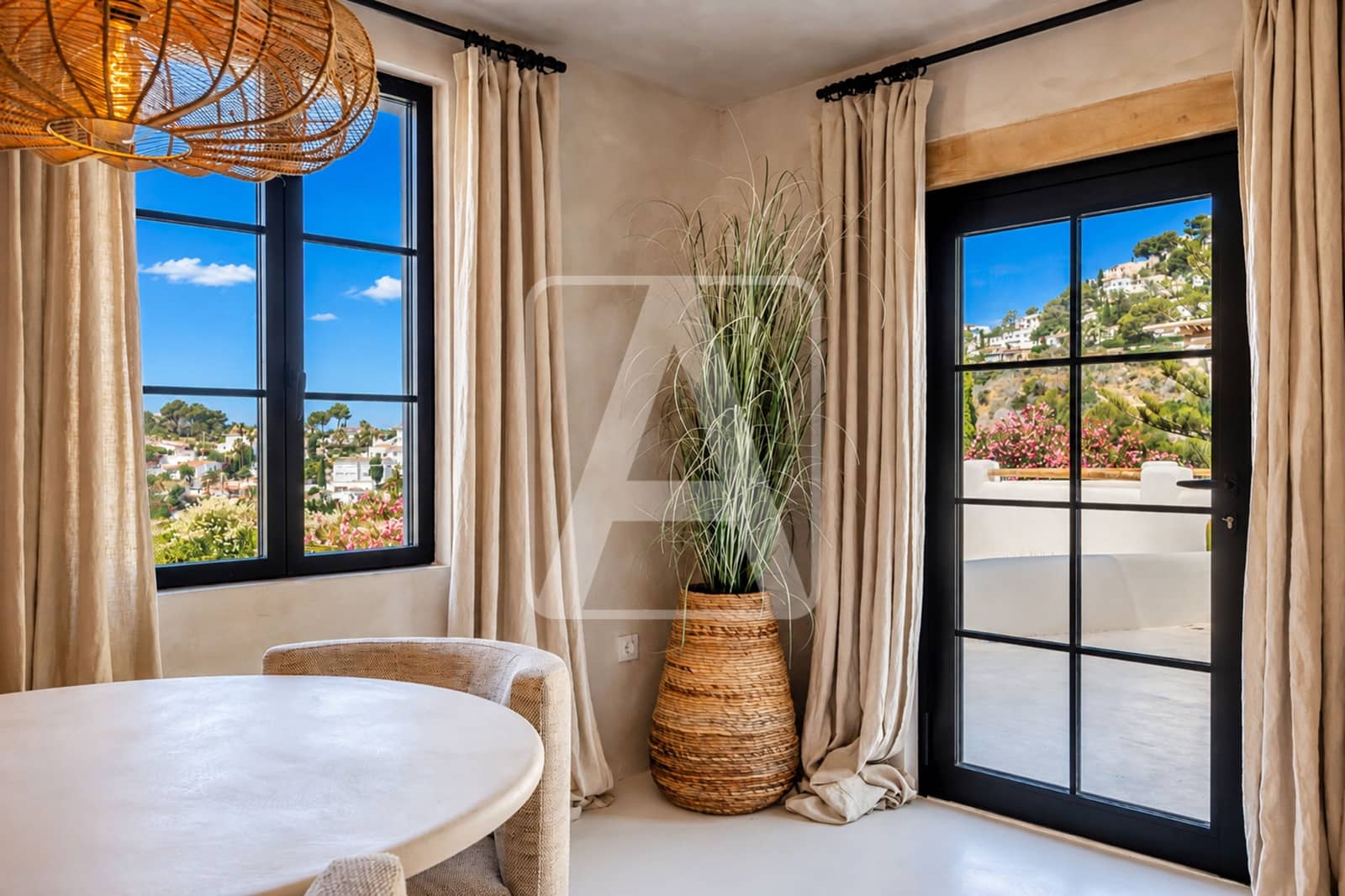 Chalet de 3 habitaciones en Benissa en venta con garaje - 2.495.000 € (Ref: 9976658)