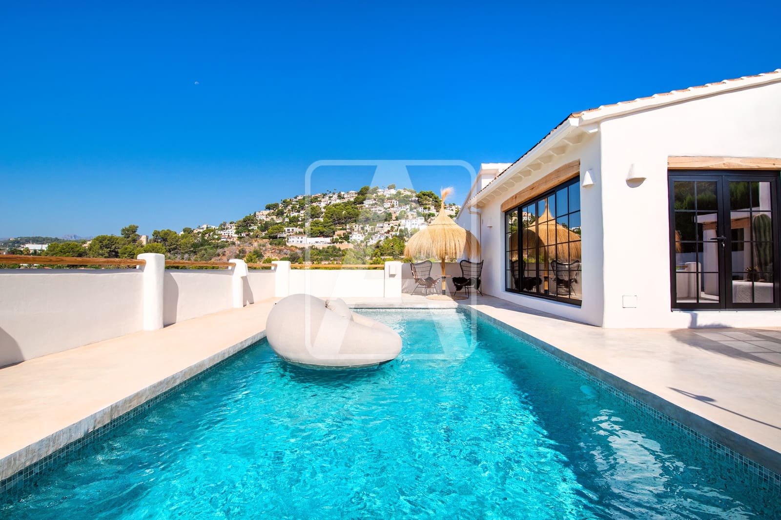 Chalet de 3 habitaciones en Benissa en venta con garaje - 2.495.000 € (Ref: 9976658)